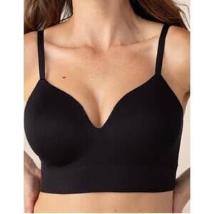Classic Black Seamless Bra